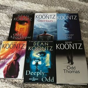 6 Dean Koontz books $30
